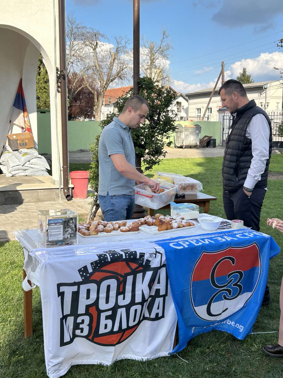 100.000 krofni za 24 sata: Batajnica deo najveće humanitarne akcije do sada