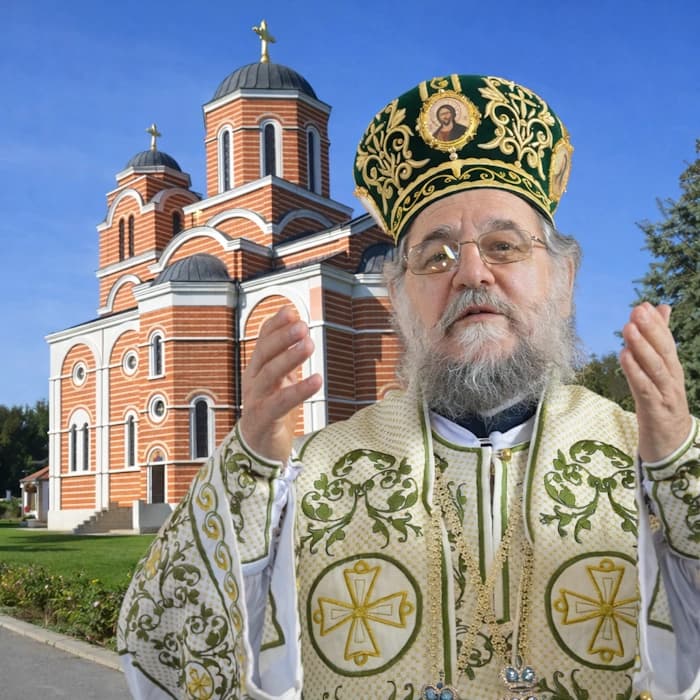 Mitropolit sremski Vasilije služi Liturgiju pređeosvećenih darova u Batajnici